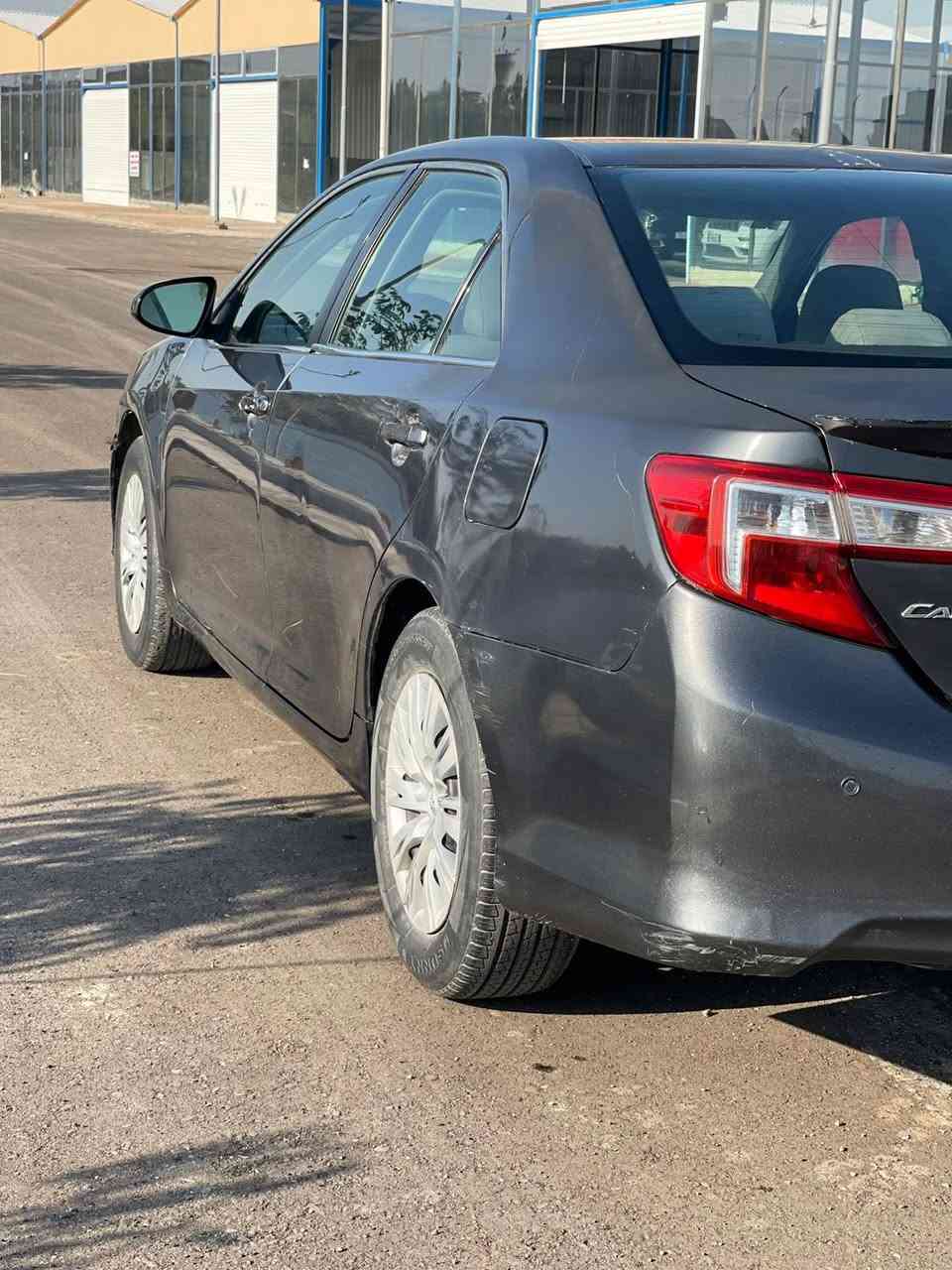 السلام عليكم
كامري وارد امريكي موديل ٢٠١٢ باسمي 
حادث جاملغ خلفي وجنطه سياره بيه بس ٣ قطّع صبغ فقط 
رقم بغداد تحول ثاني يوم نكليزي جديد مميز 
سعر 109$ بيه مجال بسيط كلش 
مكان السيارة بغداد 
اتصل ع رقم 
***********
