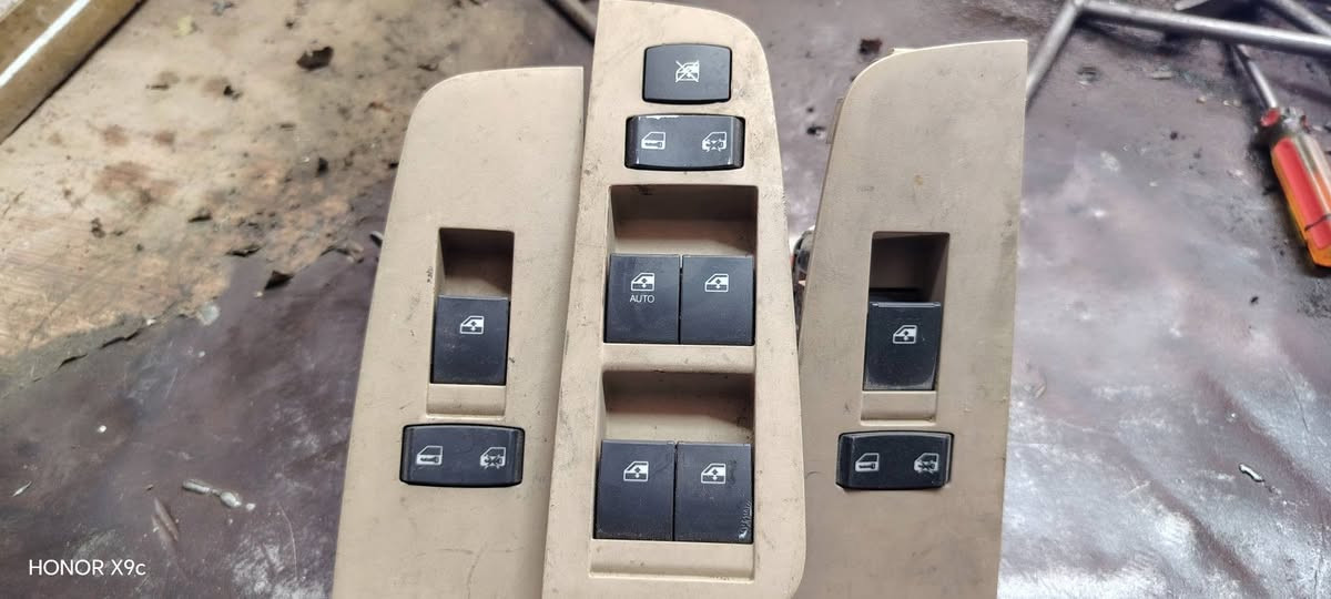 اللهم صلّ على محمد وآل محمد 
 توصيل لجميع المحافظات 
***********واتساب 
تحكم ابيكا تفيصخ
