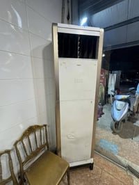 شباب سبلت توسوت 3طن للبيع جهاز نضيف بس يحتاجله هذ الوجه مالته غاز 410 ...