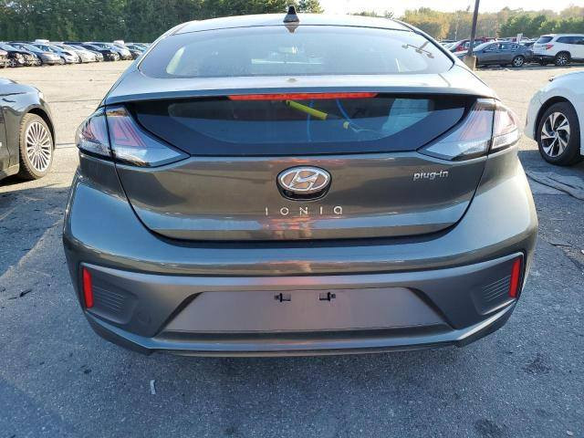 سلام عليكم من رخصه الادمن محترم 

ايونك هونداي 
موديل 22 حلوه جديده 
3 انضمه هايبرد بانزين شحن 
رقم ديالى بأسمنه شرط تحويل
السعر ١١٠ وبيه مجال للشراي 
((بييييع او مراووووس )) 
ماشيه ٤٥ بلنسبه لموديلها ماشيه قليل جدا 
الضرر //  تبديل بنيد وجاملغ وصور حادث مرفق وصار بيه طخه خفيفه عدنا انبيعه علا وضعها فديو مرفق بالمنشور 
الموقع ديالى بعقوبه
 ***********
