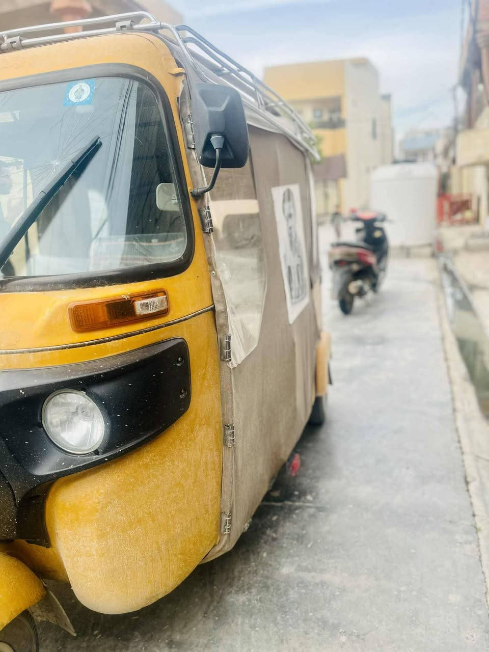 تكتك 21شهر 6كاملة معمرة بس دوس كاعيات نضيفة بيهة معجون بل صفحة
نضيفة مكينة نكرة سلف بكانك بعقوبة المنجرة لوحات 
نكليزي صاعدة هزة سعر 7500 وبيهة مجال رقم*********** تارات جوبلس
