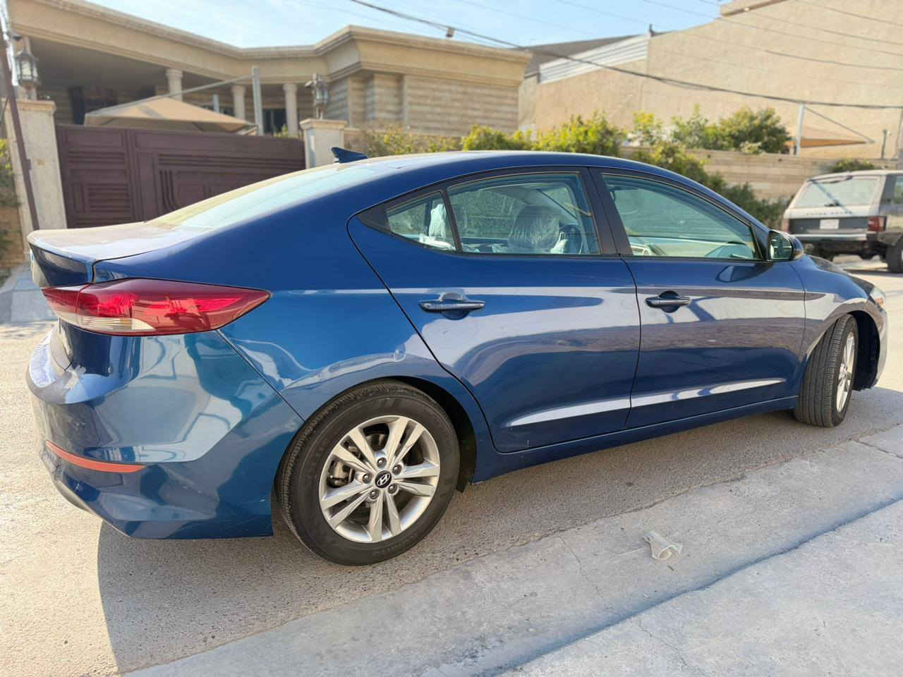 ألنترا 2018
وارد أمريكي 
مكفوله من الصبغ. والحادث موضح بالصورة 
صوره الحادث بأمريكا  فقط 
مكفوله من كلشي
وهاي صورها 
 سعرها ١٤٦ وبيها مجال
*********** واتساب
مكلف. بالنشر  متوفر. واتساب واتصال عادي
