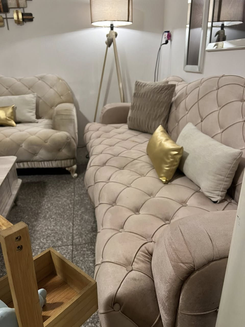 تخم تركي  8 مقاعد نيوكلاس جداا نضيف وتكمه خشبه جام اي ظرر مابي اسفنجه سوفت طبي المكان بغداد الشراي يتفظل خاص


**إذا كنت صاحب هذا الإعلان وتريد حذفه لأي سبب، رجاءا أرسل رسالة إلى الدعم الفني**