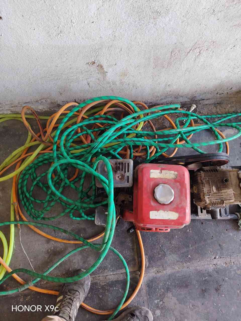 السلام عليكم مظخه غسل اصليه وشغاله جاهزه للبيع وياهة صوتين وحده ١٥ م الثانيه ٢٥متر المكان بغداد سبع اقصور السعر ١٥٠٠ رقم ***********
