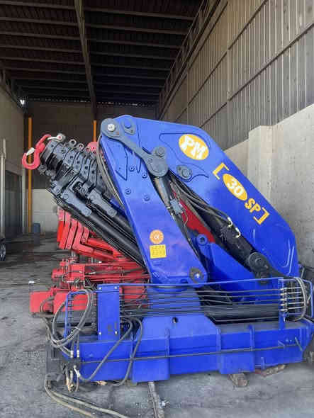 للبیع 
مودیل۲٠۱۲

Pm

۱۲طن

۸سلایت جك

بیدون ریمورد

کرین اوروبی

مکان اربیل 

سعر ۲٤٠ مجال

0750292323

***********واتساپ
