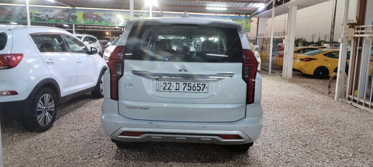 السلام عليكم
باجيرو سبورت موديل 2020 ماشيه 22 الف عله وضع الشركة كفالة عامه والسونار موجود 
تحويل وكالة حاضر
المكان / الديوانية
السعر / 240 وبيها مجال
للاستفسار الاتصال على الرقم *********** او ***********
