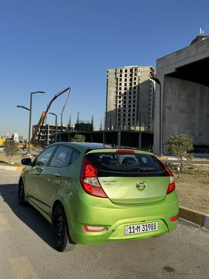 سلام عليكم اكسنت 2014امريكي
محرك 1600
داخله كلين السياره وهنا طخات 
ونصبغت احزام بدون قطره دواخل وبدون اير باك وصور حادثها موجود بل منشور كير مكينه خير من الله صدر تبريد كله جديد تخم تاير جديد مصارله شهر ادامه كامله لسياره شاشه كامرة  ورقمها يعتبر مميز السعر ٨٨ وبيها مجال بسيط شراي خابر وتدلل ***********
