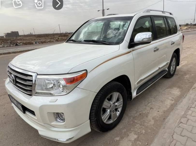 السلام عليكم
لانكروز للبيع موديل 15
رقم شمالي تريد وكاله أو تحويل بسمك
مواصفات فول ساز
مكينه 8 ماشيه 150
بيها بارد واضح بل سونار
السعر390 ورقه وبيها مجال
العنوان بغداد الحسينيه
رقم الهاتف ***********
