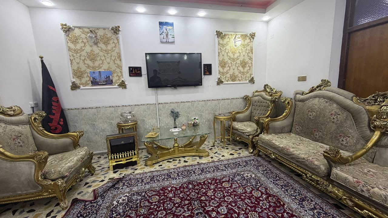 تخم ملكي ابو التاج صناعه مصريه النضافه اخو الجديد يحتوي على سبع قطع للاستفسار على الرقم *********** العنوان بغداد حي اور
