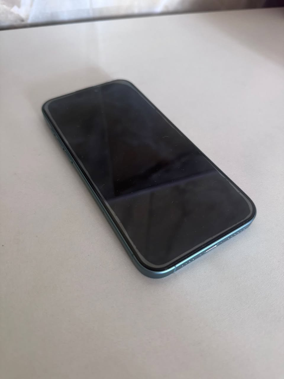 ايفون 16 بلص
الحجم الكبير  
ذاكره 128 بطارية 99 
نضافة 100 ‎%‎ كامل ملحقات كيبل وكارتونه الاصليه 
استخدام قليل جداً 
السعر 🔥🔥


**إذا كنت صاحب هذا الإعلان وتريد حذفه لأي سبب، رجاءا أرسل رسالة إلى الدعم الفني**