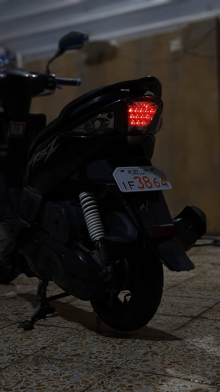 السلام عليكم دراجه ماكس مضلع السرعه 120 الدراجه خير من الله ما نقصها شي لا مفتوحه ولا تبخر ولا تنقص كفرات كله ابلادي كهرباءيات كلها شغاله الكيلو متر كيج بانزين كلا شغال بريك خلفي امامي الدراجا ما نقصها شي الدراجه سعرها 600 وبيها مجال حك الجيه  مكاني بغداد البلديات
للاستفسار    ***********      موجود وتساب و ماسنجر
