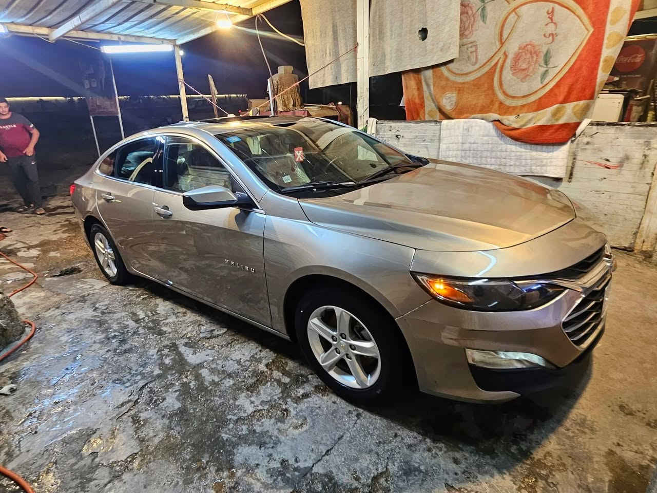 السلام عليكم 
ماليبو ٢٠٢٢ Lt
السعر ١٦٠ وبيه مجال بغداد بأسمي تحويل بنفس اليوم
حادث تبديل قطعتين بنيد وجاملغ
كشنات جلد تدفئة 
كامل تحكمات
تبريد قطعتين 
باقي مواصفات ال Lt معروفه 
مكينة كير مكفول ونعمة من الله 
جاهزة من كلشي 
مدوشمة بدبي + مبولشة
*********** مكاني بابل المسيب وبالخدمة 
الله خير الرازقين
