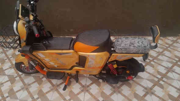 ---

📢 للبيع دراجة شحن X900 – حالة ممتازة

الموقع: ديالى – بلدروز
التواصل: ***********

للبيع دراجة شحن X900 موديل 2024 بحالة كلش نظيفة، استعمال قليل ومحافظ عليها.

✔️ المواصفات:

بطاريات بحالة ممتازة (واحدة جديدة)

تمشي 40 كم بالشحنة الواحدة

الأضوية والليدات شغّالة 100%

الهيكل نظيف بدون ضربات

صيانة كاملة جاهزة للاستعمال

✔️ مميزات إضافية:

تشغيل مريح

قيادة ثابتة

مناسبة للدوام والتوصيل والتنقلات اليومية

💵 السعر المطلوب: 550,000 قابل للتفاوض البسيط

الدراجة جاهزة للفحص والتجربة.

---
