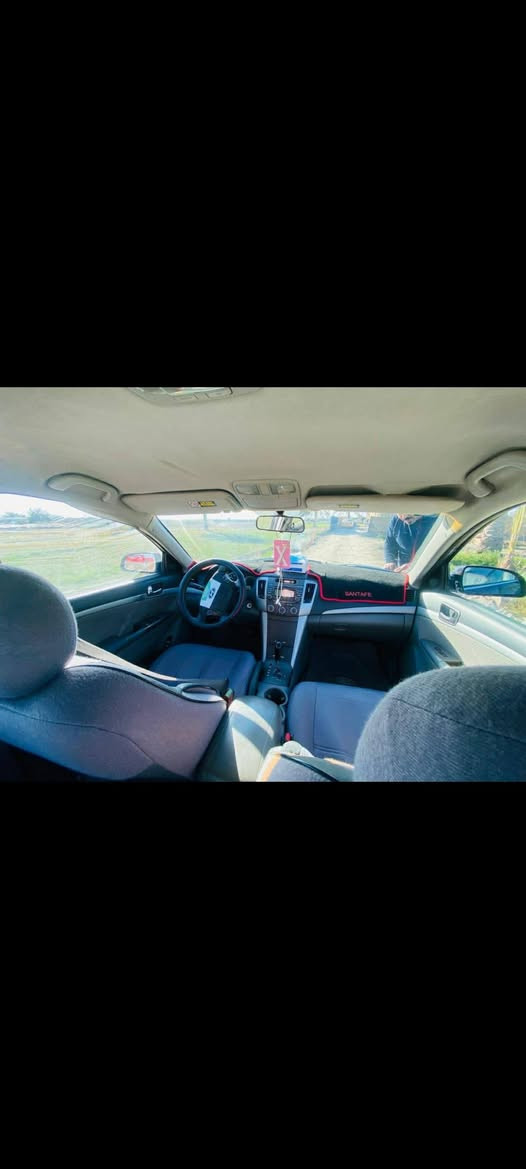 هونداي سوناتا موديل 9 امريكي سته سلندر مكينه وكير مكفولات تخم تاير جديد حداديه خلفي وامامي جديد تبريد تدفئه شغال كهربائيات كله شغاله كشن كهربائي تحكم استيرن مري شفط حادثه جاملغ ولباب بدون دواخل والباقي لبيبل ***********
