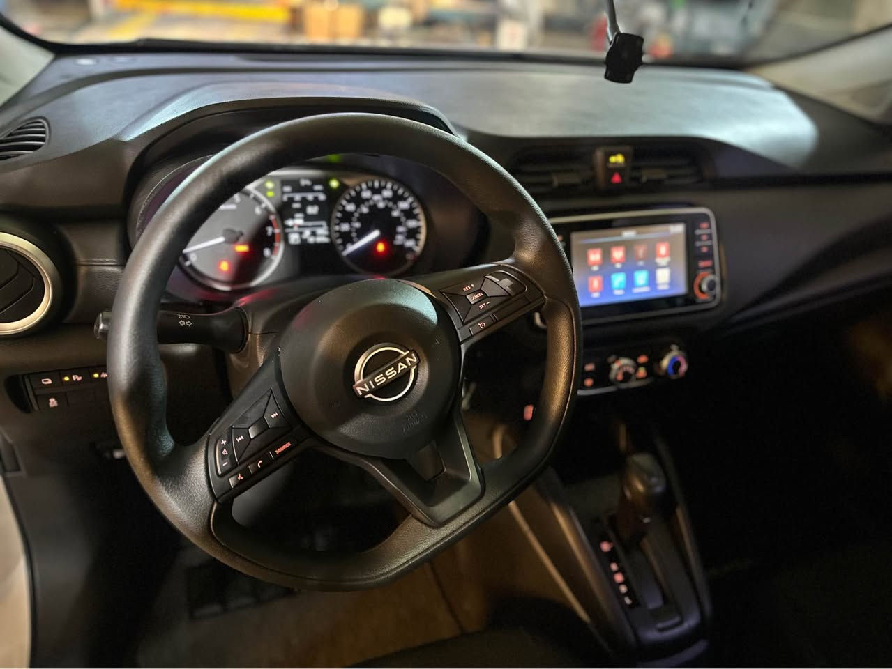 نیسان ڤێرسەی ٢٠٢٤ پێشو پشت بیلادی بەبێ ئێڕباگ سەیارەکە شاشەیە ڕادار ٣٦٠ دەرەجەیە نیو مواسفاتە جاملخ و بۆنیت سبوخە بەبێ ئێڕباگ بەبێ ژۆرێ
***********☎️ أربيل, العراق
