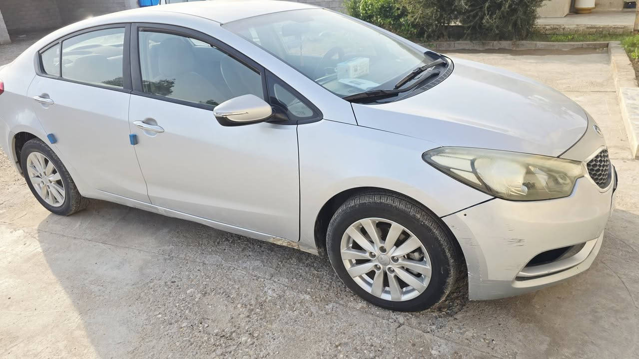 سلام عليكم
جمعة مباركة على الجميع
السيارة للبيع نوع كيا سيراتو 
موديل ٢٠١٧ وارد خليجي محرك ١٦٠٠
بأسمي السنوية نافذة لغاية ٢٠٢٩
السعر النهائي للبيع ١٢٠ ورقة
للاستفسار اكثر الاتصال على الرقم ***********
أو التواصل على الخاص 
م/صورة السونار مرفقة بالمنشور
