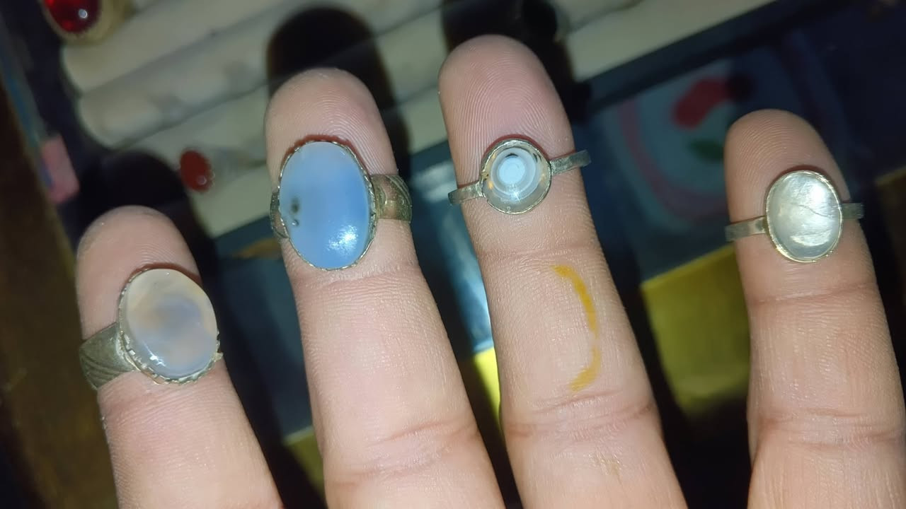 قطع خواتم فضه عراقيه بنسب الاسعار شلعه ابيع سعر القطعه 20 الف


**إذا كنت صاحب هذا الإعلان وتريد حذفه لأي سبب، رجاءا أرسل رسالة إلى الدعم الفني**