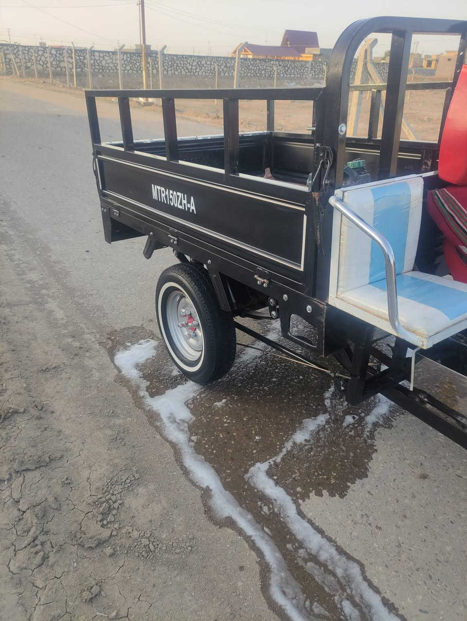 سلام عليكم شباب ستوته للبيع مديل 2016اوراق اصولي تعمير كله25بس الشاصي 16مكفوله كفاله عامه مكاني حله قضاء الكفل. السعر  اتصل هذا رقمي بي واتساب ***********
