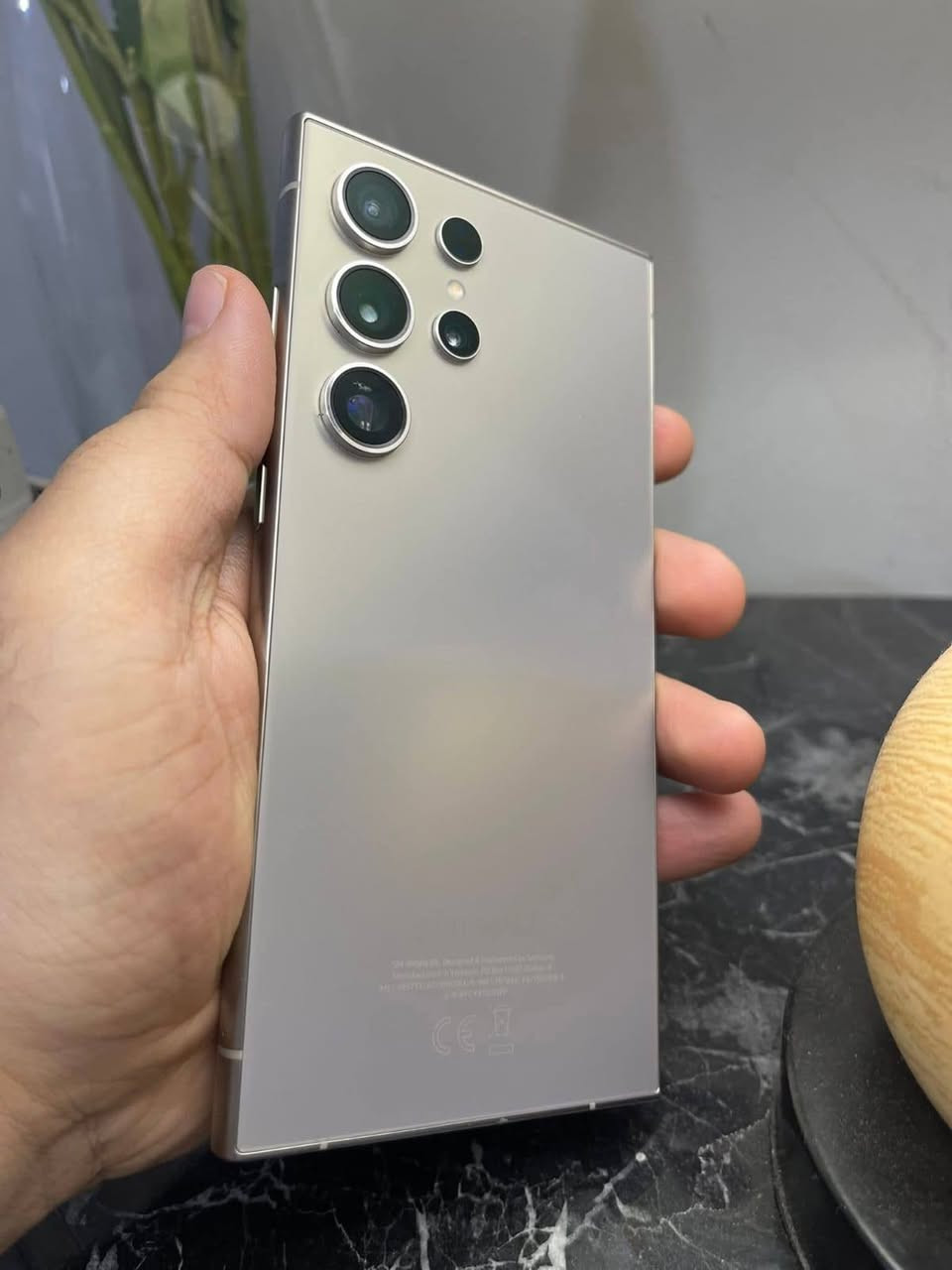 سلام عليكم
S24 الترا للبيع ذاكرة 256 شرق اوسط دبل سمكارت للبيع او المراوس حسب القناعة  ملاحظة بيه فطر بالكلاس  والسعر مناسب ب790 وبيه مجال للشراي تواصل خاص وهذا رقمي اتصال واتساب ***********
