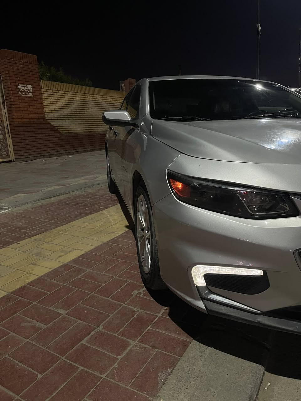 سلام عليكم ماليبو موديل 17 فول عده الفتحه مكينه 4 سلندر  سياره جهازه مابيه اي نقص  مكينه كير حداديه كله وضع الشركه بيه تصليح بخشم الجملغ الأمامي فقط باقيه السياره كفاله لادوانز ولا شيء ابد تجي وشوف بعينك. مكاني كربلاء     السعر 95 وبيه مجال  السياره بسم كريبي تحويل ثاني يوم  رقم الموبايل ***********
