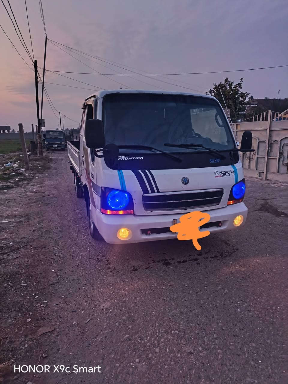 يالله سلام عليكم لبيع ام عيون موديل 2001 ام لحاكيا سياره كير محرك اكسن شاصي رغم شاصي مكفول رغم انبار مشروع وطني   مكان بغداد أطراف التاجي غرب مدغل نباعي ***********
