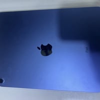 ايباد ١٠ • مستخدم • نظيف