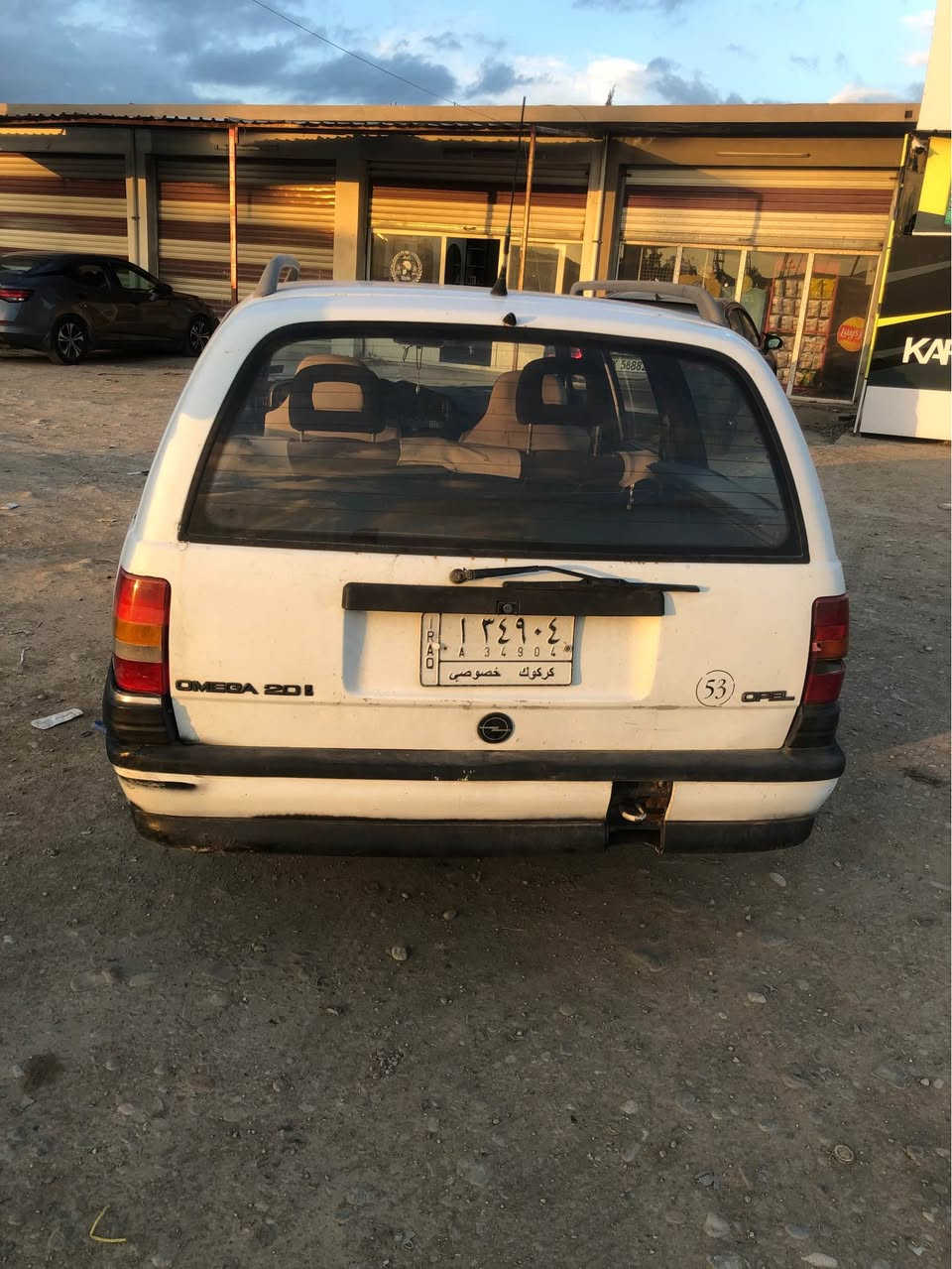اوبل للبيع محرك 20 كير اوتماتيك  بطاقة بانزين موجود سيارة نظيفة سعر 36 وبي مجال رقم موبايل *********** كركوك, العراق

