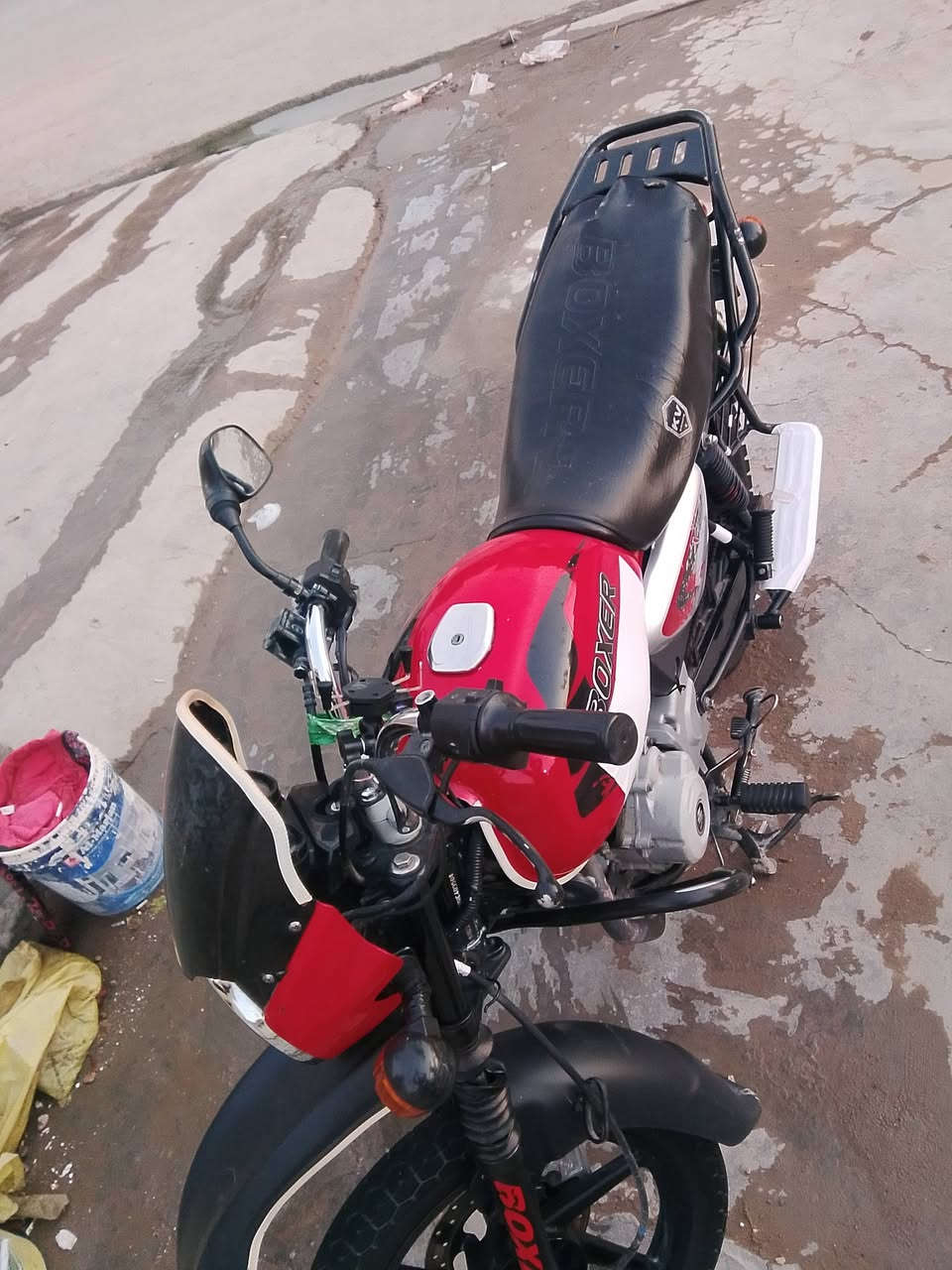 سلام عليكم دراجه بوكسر موديل 22رقم بغداد تحويل ثاني يوم دراجه مبدل بيه كلج جديد شلعه تشك الكاع سعر مليونين و 200مكاني بغداد الامين رقم ***********
