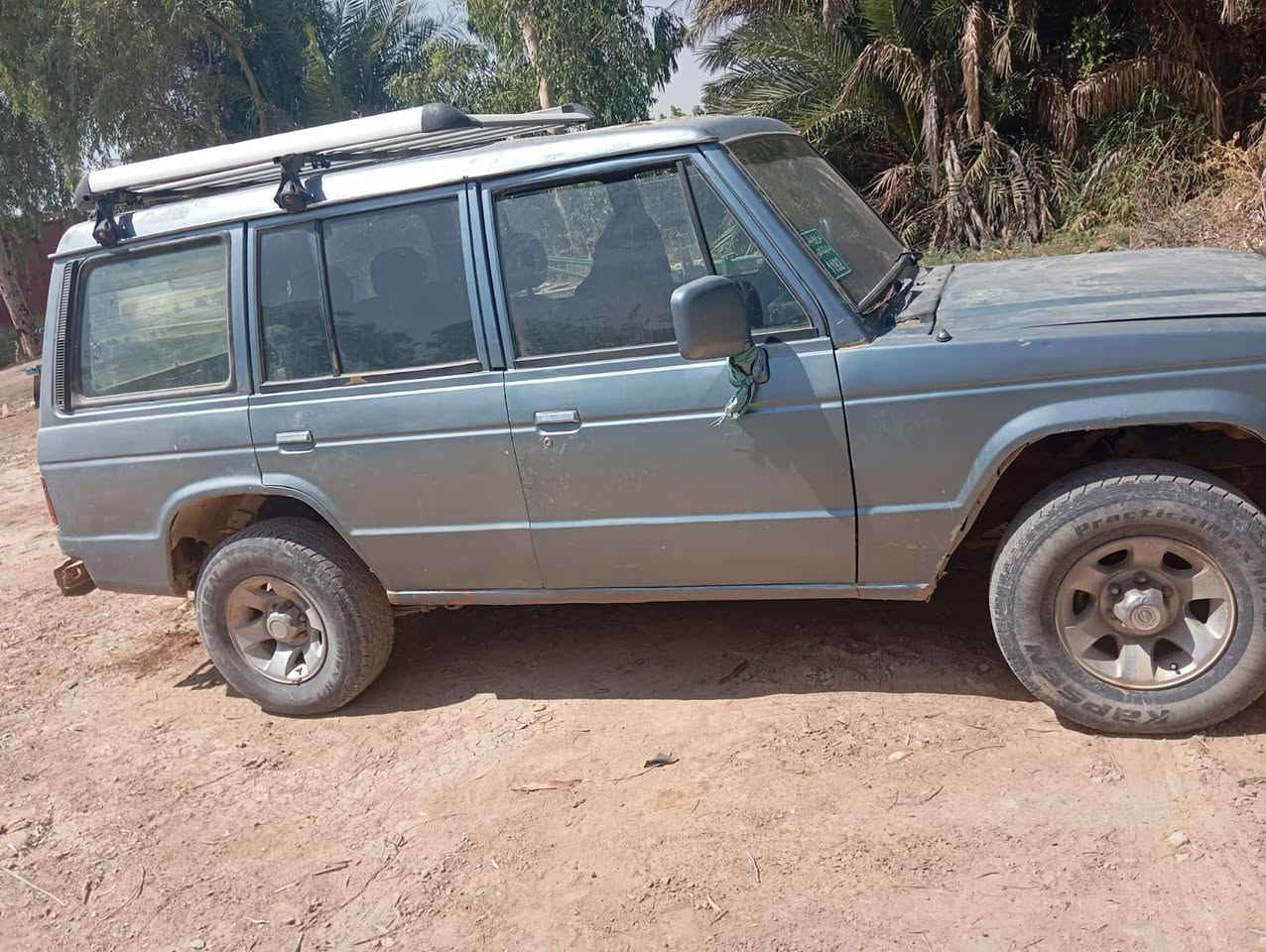 سلام عليكم هاي سياره كالوبر موديل 91 هزه كامله بس  معامله تحويل باسمك فوريل شغال السعر 24 ورقه وبيها مجال المكان واسط قضاء العزيزيه ***********
