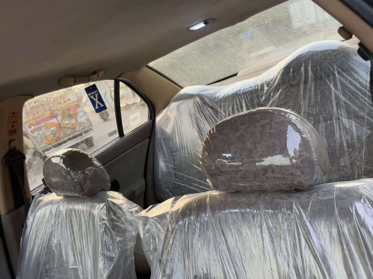 السلام عليكم عندي سمند للبيع موديل 2012 ماشيه 103 حقيقي مكفوله عل السونار ابيع عل وضع الشركه استيراد إيراني  استلم شركه صدر امامي خلفي ما مفتوح كير ومحرك خير من الله تبريد تدفئة السبير ما نازل ابد السياره جاهزه عل اخر حبايه انطيك تراي زيرو للشراي يتصل *********** مكاني بغداد حي اور
