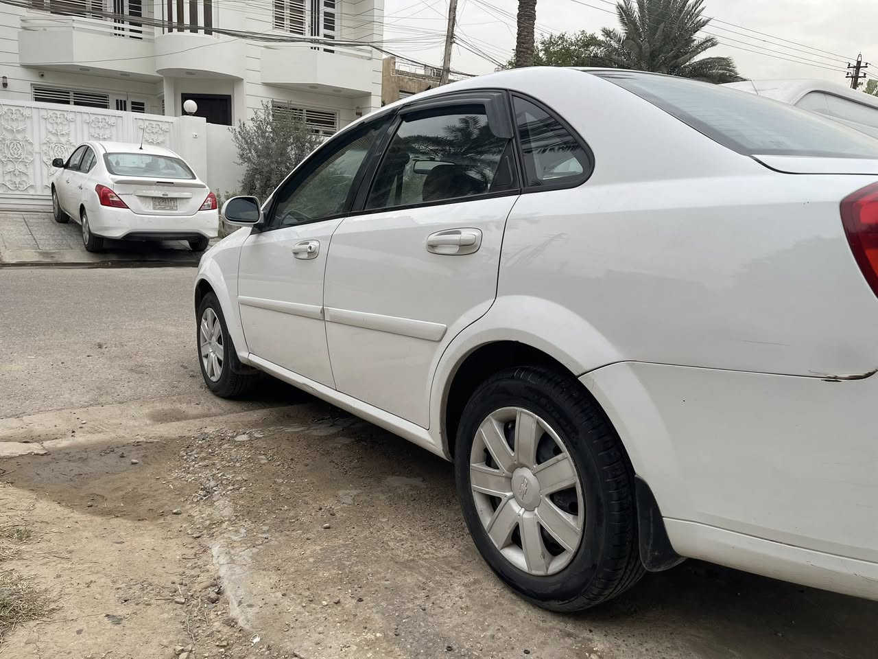 السلام عليكم ابوترا 2012 خليجي مكفوله عام 
ماعده صبغ شبر بل الهلا مال جاملغ خلف السايق السياره مكفوله مكينه وحداديه صدر المكان 
حي العدل شارع الأسواق
السياره استخدام شخصي بسيط وخير من الله 
السعر 87 وبيهة مجال بسيط 

***********
