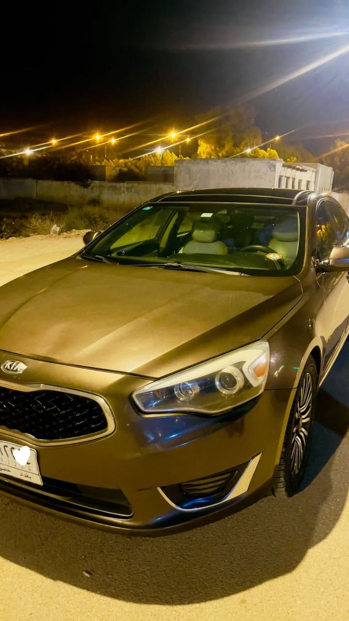 السلام عليكم
كيا كادنزة. 2014VlPامريكي 

السيارة فول مواصفات بعد معروفة VlP 

رقم بغداد تحويل ثاني يوم 

ضررر السيارة قطعة جاملغ الخلفي عكس السايق 

السيارة محرك وكير مكفول 

السعر 132والشراي بي خير ويدللل

المكان واسط الصويرة ***********
