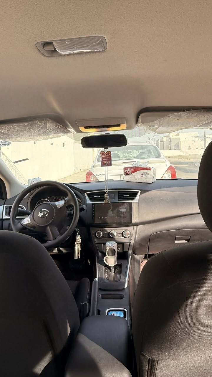 نيسان سنترا 2025 ماشية 8000السعر 125              التواصل ***********
