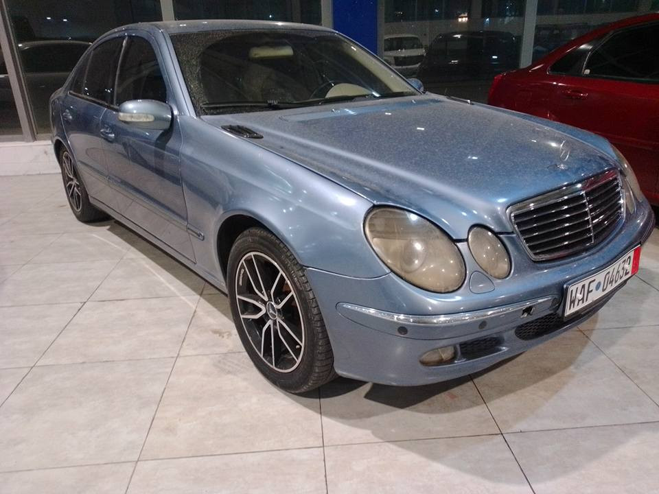 مارسيدس ئيكلاس محةوةر مؤديل ٢٠٠٤مةكينة ٣٢٠ ڤي ناوزةرد جلد كارةبا مةنةفئستي باشماغي لةگةلة تةنها دوو پارچةي بؤياخة سةقفو براوة كئشةي مةدةني گئرومةكينة بةشةرت نرخي ٦٣گؤرينةوةش دةكةم بةشتئك بةدلم بئ *********** أربيل, العراق
