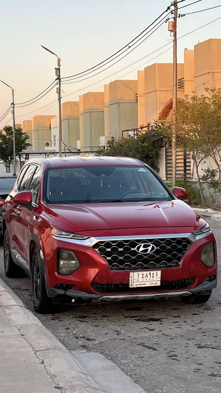 سنتافي ذي قار موديل 2020
محرك 2400 , مشروع وطني بإسمي ، ٥ راكب 
فور ويل AWD ، مانع انزلاق 
نظام القيادة في المنحدرات DBC ، سايد بريك كهربائي 
توقف ذاتي Auto stop ، نظام Auto hold للقيادة في الازدحام رادار امامي مع تنبيه وتوقف ذاتي عند الاقتراب
تحكم متكامل في الاستيرن، كاميرا دوراة ، شاشة حجم كبير 
السيارة وارد امريكي الحادث جامع امامي ايمن وايسر وبنيد
السيارة ماشية 99 الف ميل
السيارة بصورة عامة بحالة جيدة جدا .. استخدام موظف 
السعر17,000 ( 170 ورقة ) 
العنوان كربلاء مجمع الغدير السكني- خلف المستشفى التركي 
*********** 
واتساب ***********
