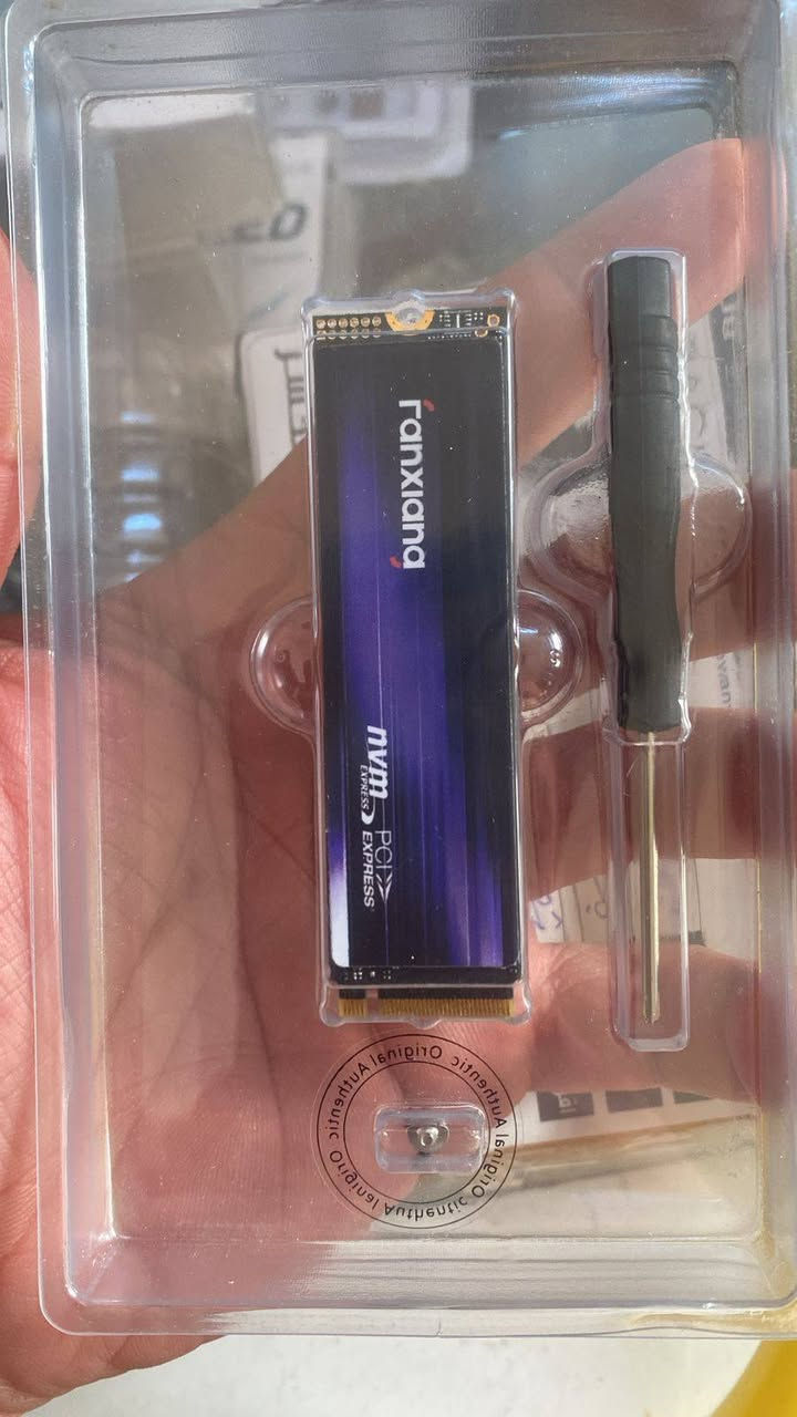 هارد داخلي ١ تيرا
١١٥ مع التوصيل


**إذا كنت صاحب هذا الإعلان وتريد حذفه لأي سبب، رجاءا أرسل رسالة إلى الدعم الفني**