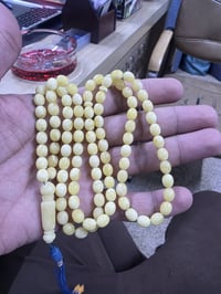 سبحة كهرب بولونيا حر كصة بيض الحمام الوزن 21 غم  عدد الحبات 96 توصيل ب...