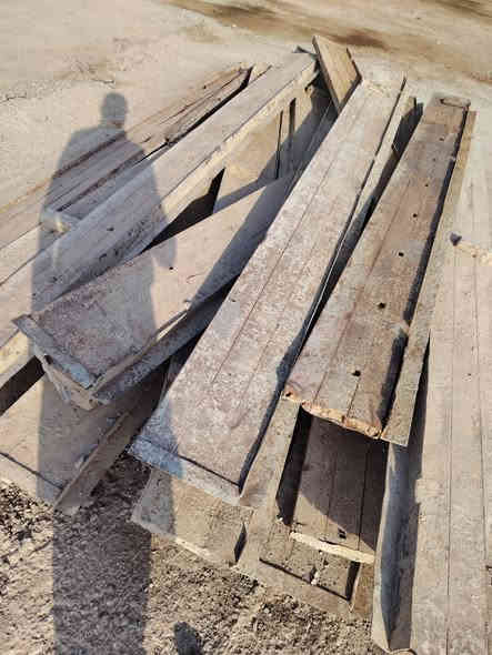 #مكلف_بالنشر
السلام عليكم ورحمة الله 
شترات للبيع بسعر مناسب 
يوجد نوعين 
١- طول ٦ امتار 
2 - طول ٣ امتار. 
الكمية محدودة 
رقم الهاتف :***********
