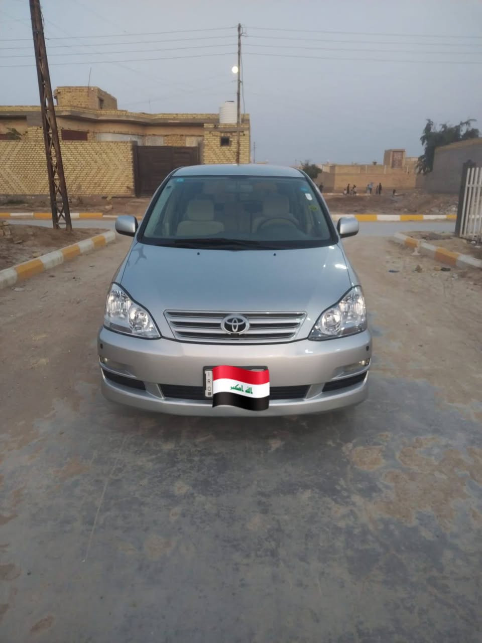 سلام عليكم ابصم 2005البيع و مراوس رقم بصره دوالي سنويه جديده مكينه وكير  شرط فحص تبريد ثلج تخم تاير جديد مكان ناصريه السعر 113وبيه مجال  / ***********
