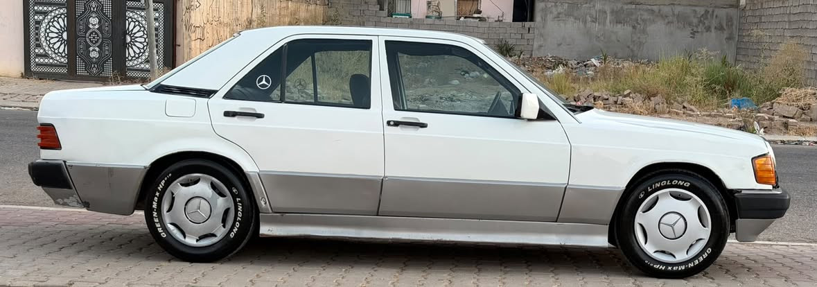 مارسدس طيارين حجم 190 رقم كركوك نكليزي سنويه لحد 2031 شرط التحويل دفتر بانزين بيها كير ومحرك ونجي ثنين ونص 2500تبريد ثلججج تخم تاير جديددد صدر جديد سياره جاهزززه كير محرك صدر كهربائيات كله شرط سعر ٣٦ وبيها مجال بسيط العنوان كركوك رقم الهاتف ***********
