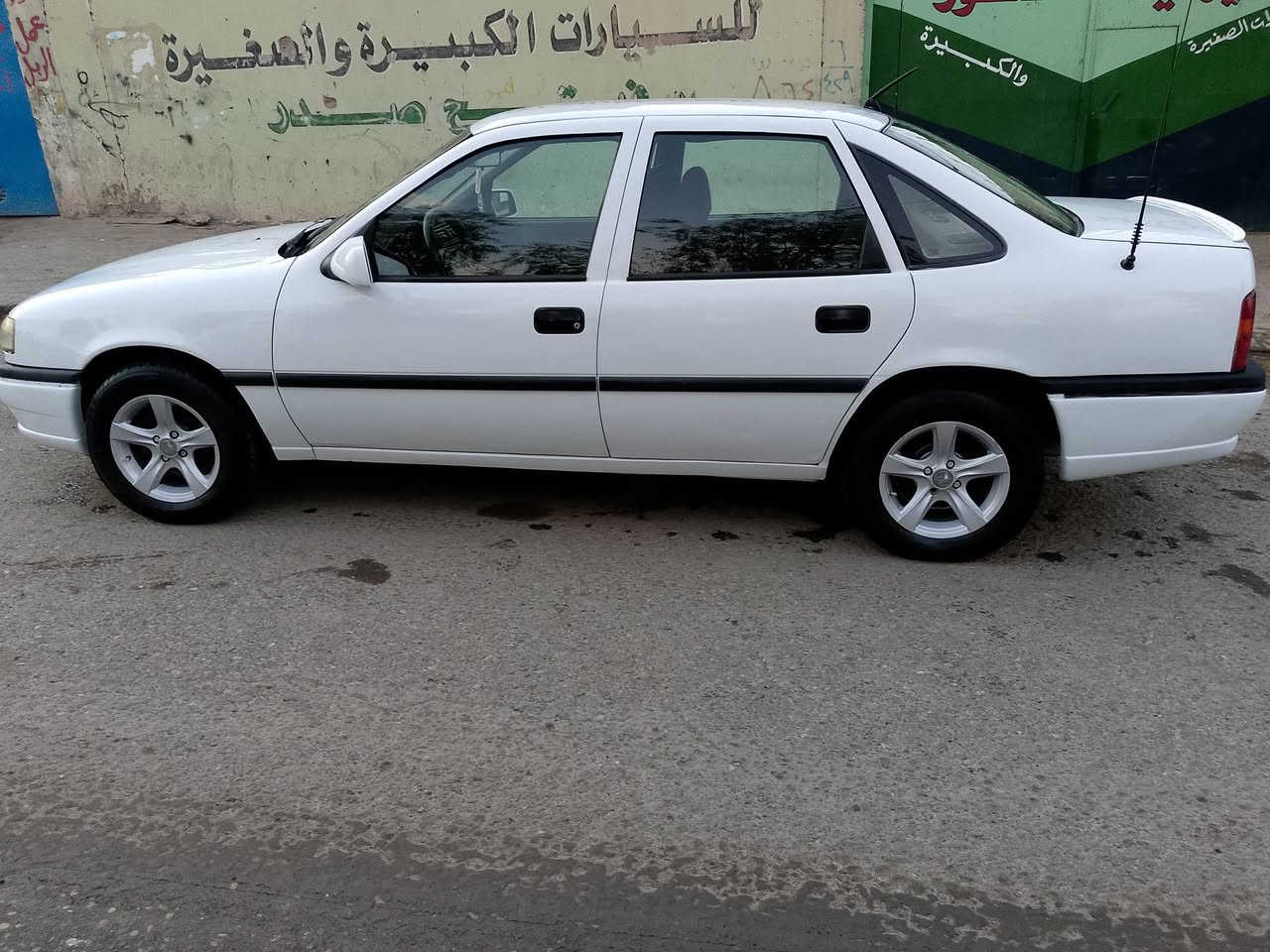 اوبل فكتره حجم 16 موديل 1992كاربون بانزين سنويه 28 قفل مركزي رمون ستيرن بور مكينه مال كصه شرط صبق بس جاملقات ورا شرط السعر 53 / ***********
