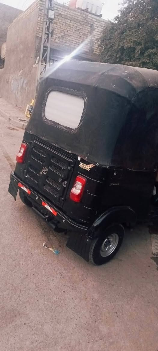 السلام عليكم تكتك 17شهر 1 محور بدي 18تكتك حلوة نضيفة مال جناي تكتك أوراق مكينة خير من الله سعر خاص تواصل عل رقم بي واتساب ***********
