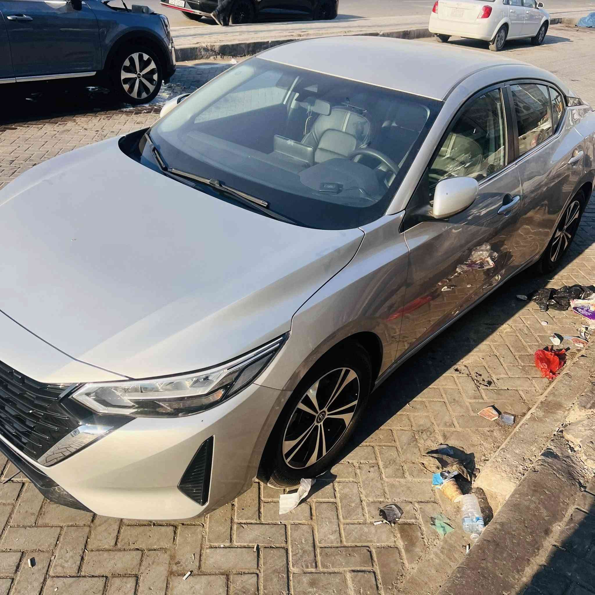 سلام عليكم للبيع سياره خليجيه فول مواصفات 4كامرات رادارات امامي خلفي حادث السياره جاملغ خلفي وباب ايسر خلفي بدون ايرباك محرك 1600 سياره جديده حيل عنوان بغداد سعر 120 
***********
