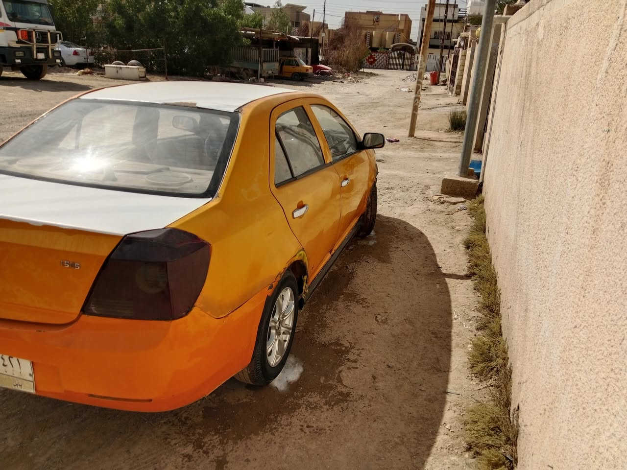 السلام عليكم للبيع أم كي موديل 2011 سيارة جاهزه كير مكينة حداديه كله جاهزة مكفوله من الضربه بيه صبغ مكانات سنويه جديدة السعر 22 مكانه حله الاتصال ***********
