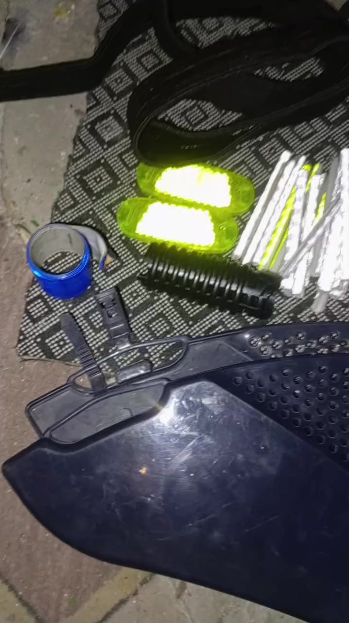 للبيع غراض باله وغراض تجاريه الغراض الباله كلمن وسعره والاغراض التجاريه كله ب٦ قفل  وياهن فسفورات حمر مختمات  حاطهن وياهن  مكاني نجف حي ميسان شارع عوده  أنته تجيني ماكو توصيل.


**إذا كنت صاحب هذا الإعلان وتريد حذفه لأي سبب، رجاءا أرسل رسالة إلى الدعم الفني**