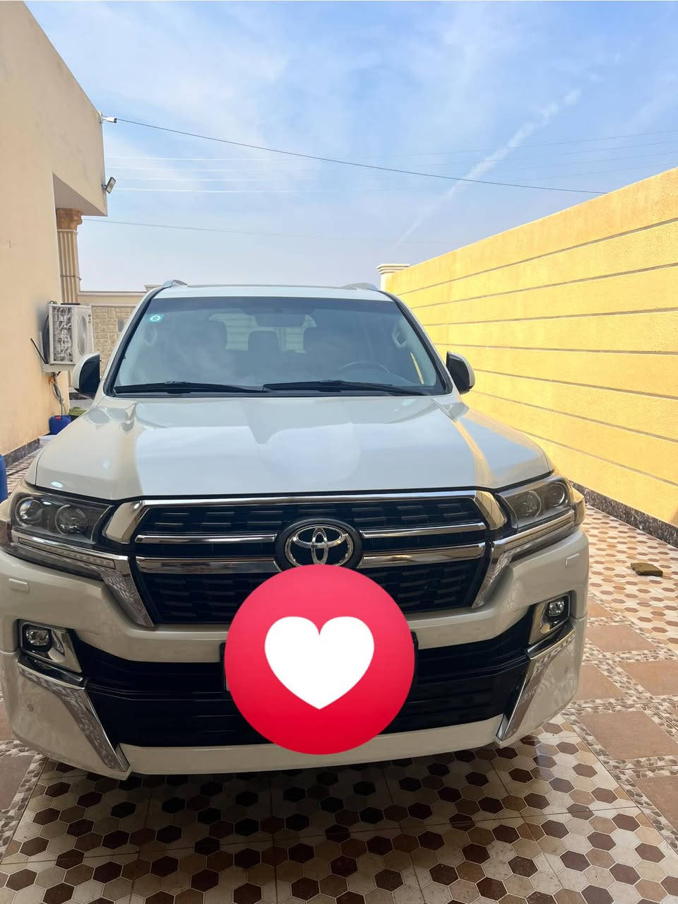 السلام عليكم ‏لاندكروز للبيع موديل 2021 سياره كفاله عامه رقم سياره بغداد جديد العنوان البصرة الدير قرب حقل مجنون رقم الهاتف ***********
