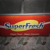 ثلاجة • نضيفه • شغاله