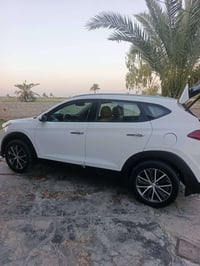توسان وارد خليجي 2016 السعر 169وبيه مجال  مكلف بنشر التفاصيل على الارق...