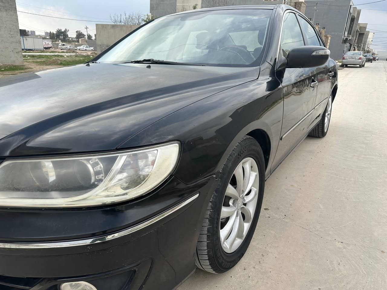 السلام عليكم.
ازيرا ليميتد 2008 محدث شكل 2011
رقم نينوى الماني سنوية لغاية 2028
محرك 3300 جديد وكير جديد
فول مواصفات.
فتحة سلايد/بردة كهربائية/كشنات جلد كهرباء/هيتر كشنات/سكريتر متحرك (يصعد وينزل)/شاشة كبيرة وكاميرا/ مرايات شفط.
تبريد ثلج

حادثها چاملغ الخلفي وباب جهة السايق صبغ
مكاني الموصل.
للاستفسار ***********
