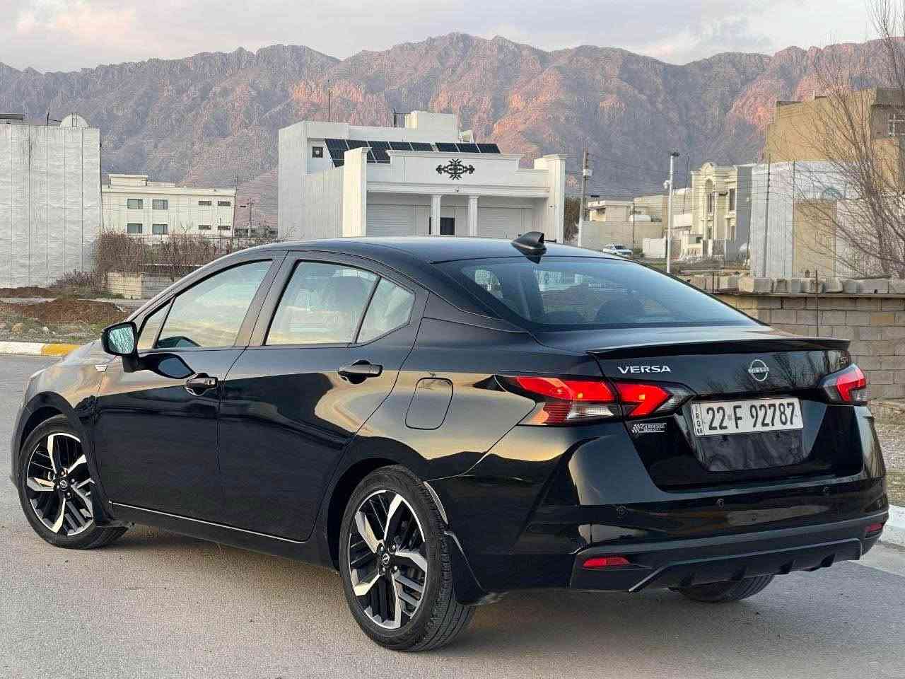 Nissan versa 2023 SR

ڤێرسا SR فول مواصەفات 
بەسمە شەغال 
مۆبایل شەحن 
پێش و پشت ڕادار 
ڕاداری ناوچەی کوێر  
شاشە گەورە apple car play
کوشن سورو ڕەش 
ویل گەورەی بیلاد
مۆدی سپۆڕت 
تەنها ٢٤ هەزار ڕۆیشتوە 
گێڕ و مەکینە و توند و تۆڵی بەشەرت 
تازە سێرڤسی کراوە
نرخی:١٢٥ وەرەقە رانية, السليمانية


**إذا كنت صاحب هذا الإعلان وتريد حذفه لأي سبب، رجاءا أرسل رسالة إلى الدعم الفني**